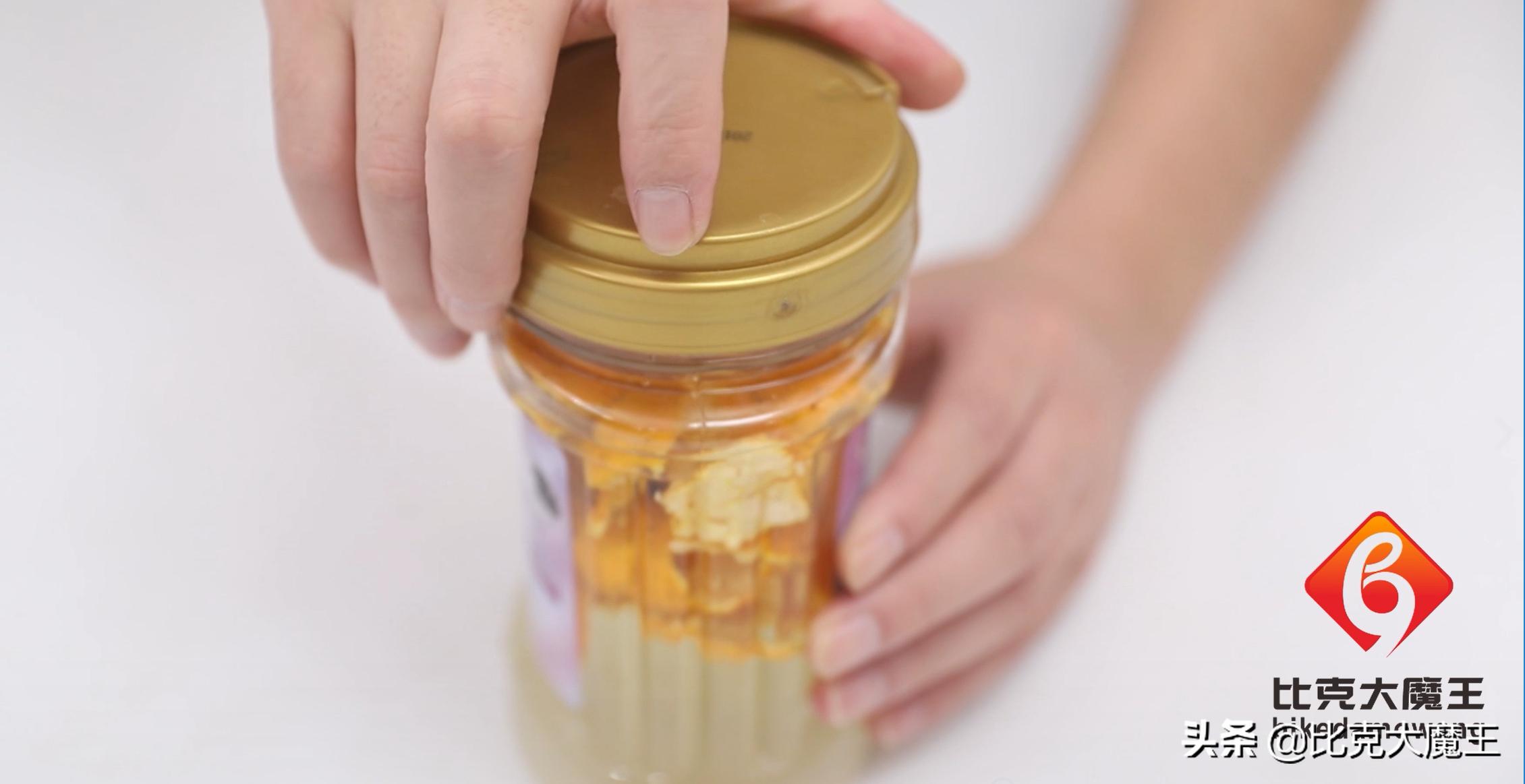 橘子皮能和盐一起用吗,橘子皮泡水时可以加上什么