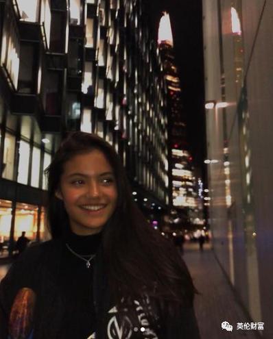 18岁华裔夺美网冠军向中国问好,华裔女孩勇夺美网公开赛冠军