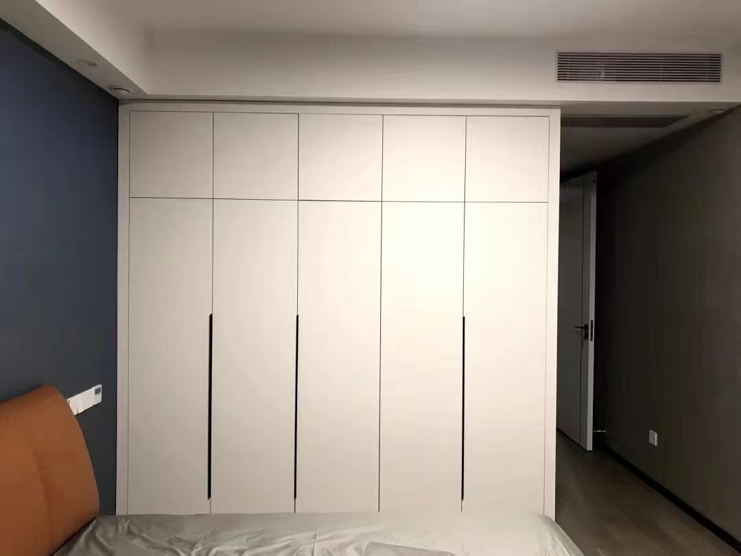 淡雅的橱柜,清新不锈钢橱柜