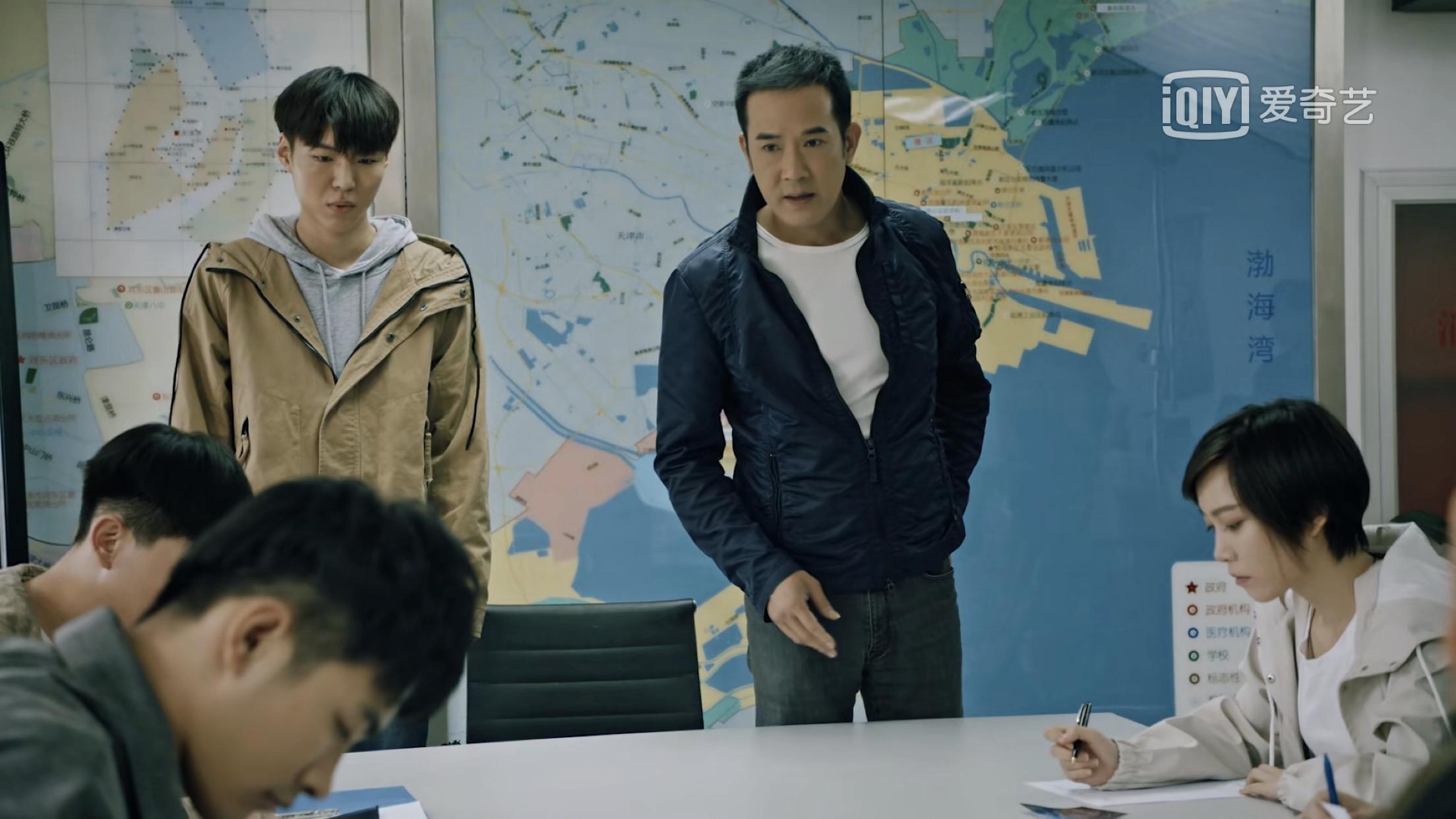 尺度确实生猛！网大《暗房》确实好看，但是，缺点也很明显