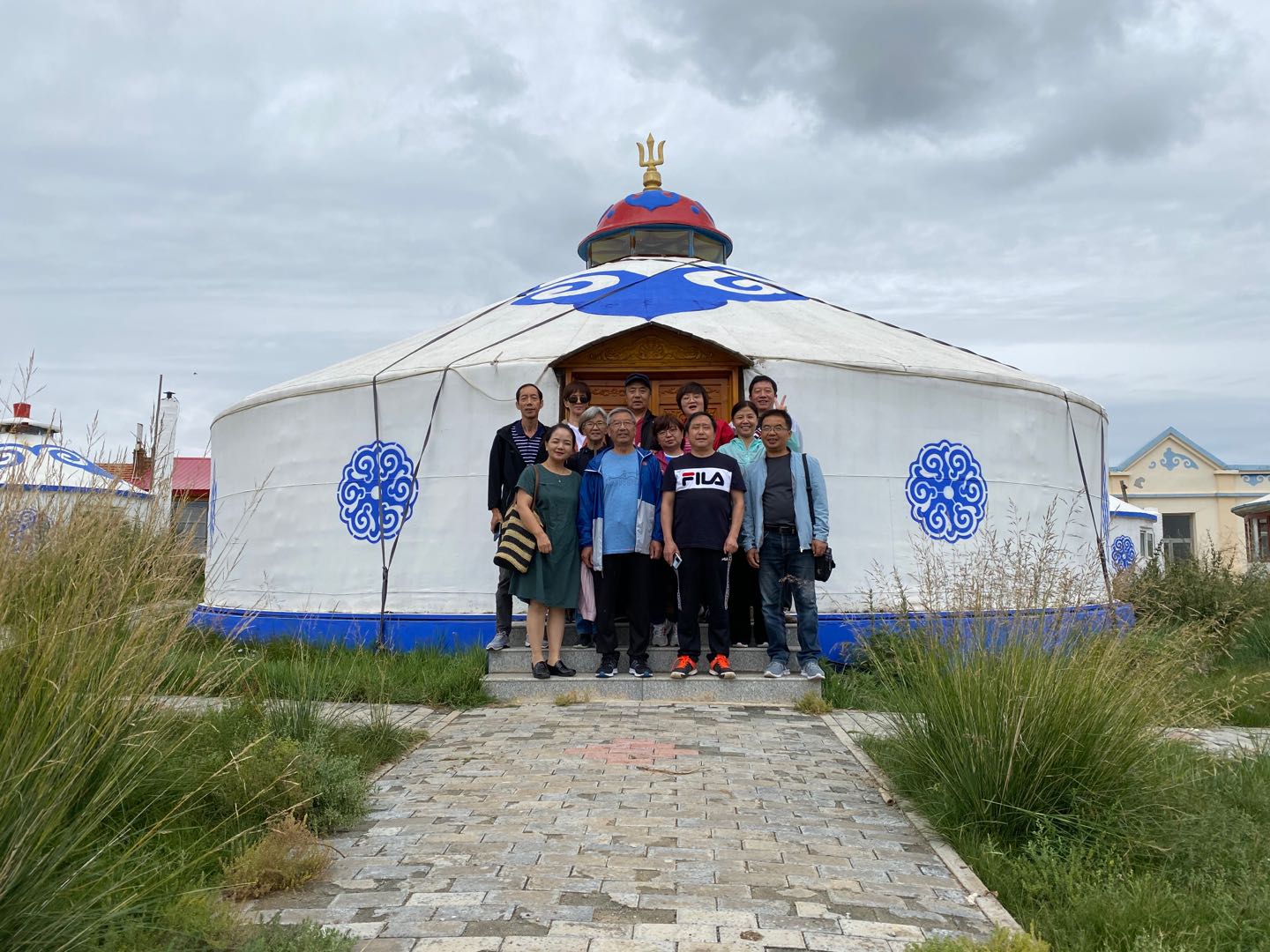 千里来寻故地旧貌变新颜,千里来寻故地旧貌变新颜的含义