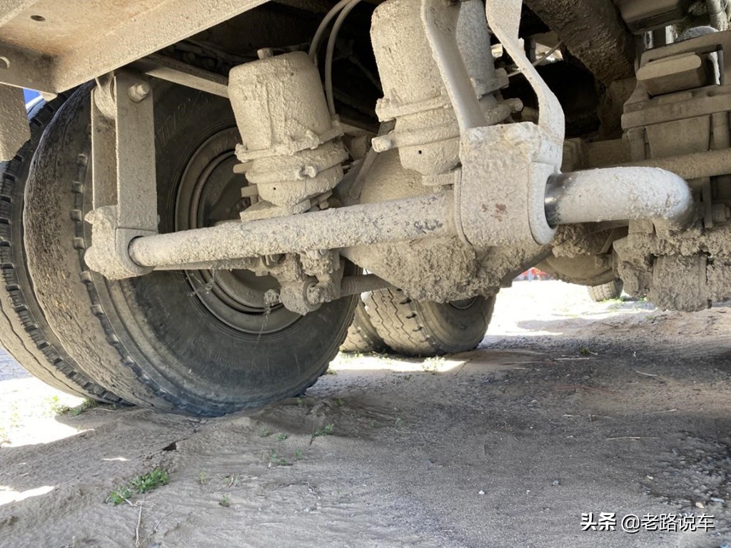 欧曼9.6米490马力自动挡货车,欧曼9米6520马力