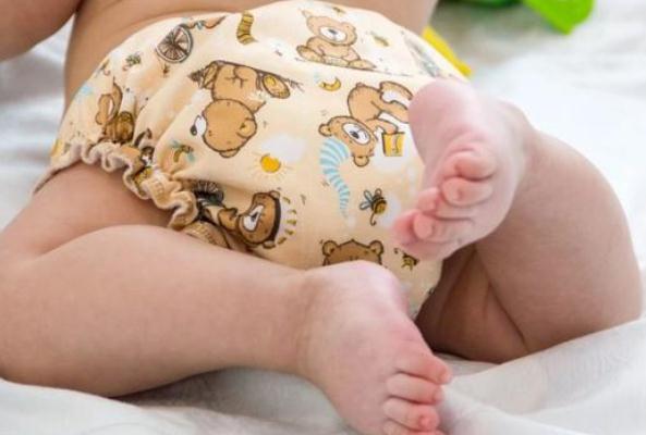 三岁宝宝每天晚上睡前喊屁屁疼,孩子说屁屁疼