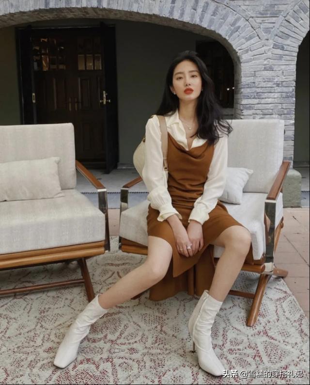 夏天配裙子的百搭鞋,圆头高腰鞋怎么搭配裤子好看