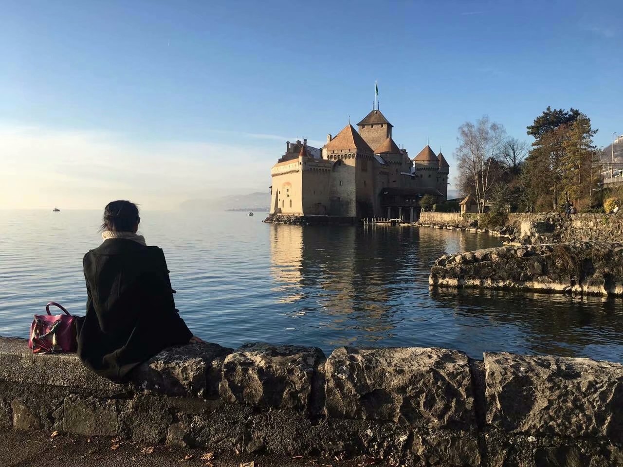 瑞士最美古堡在哪里,瑞士西庸城堡在哪个城市