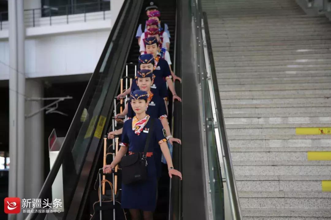 荣耀六十年,伊犁荣耀60年