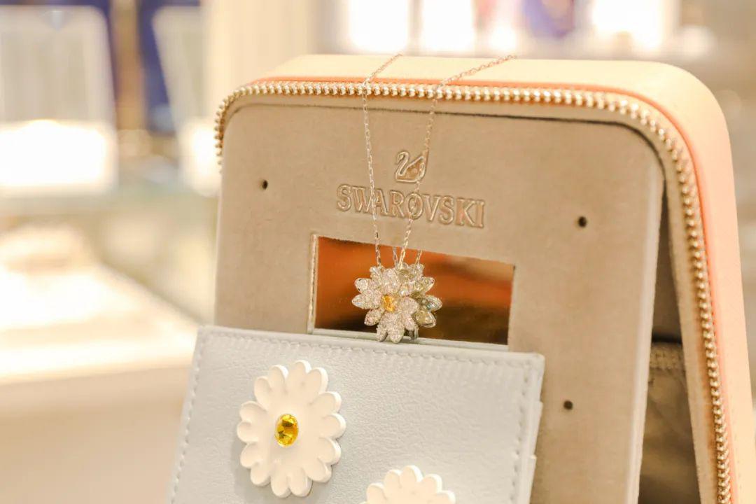 不看血亏！5.9折的克拉钻、买正装送正装的YSL，成都就这儿有