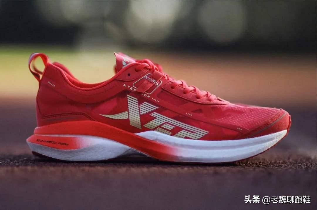 国产跑鞋的“难言之隐”，明明很厉害为何把logo“藏”起来？