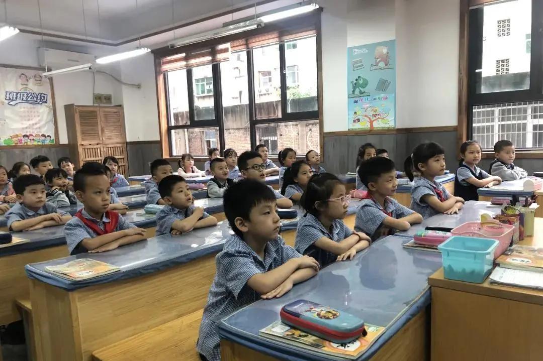 开学第一天新学校,新城小学开学第一天