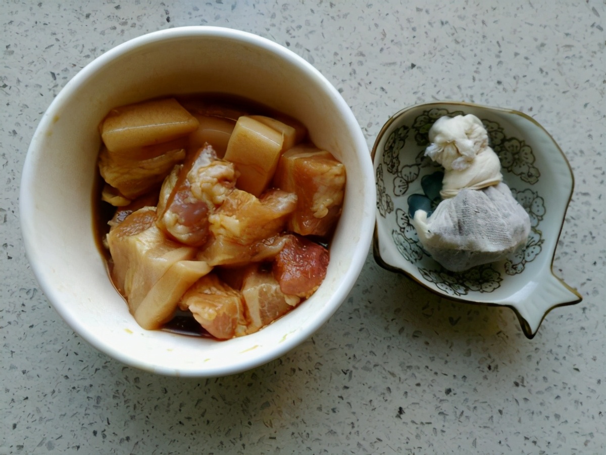 这个季节常吃的东北家常菜,东北菜简单方便有营养