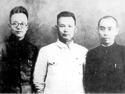 博古是怎样当上*党**的总书记的卸任之后在干嘛