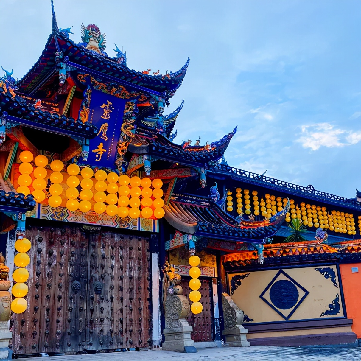 西昌回成都自驾推荐哪里中途住宿,西昌附近酒店三人间推荐住宿