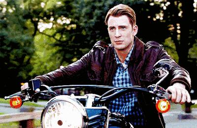 系好安全带生命更有保障,系好安全带让我们一起出发吧