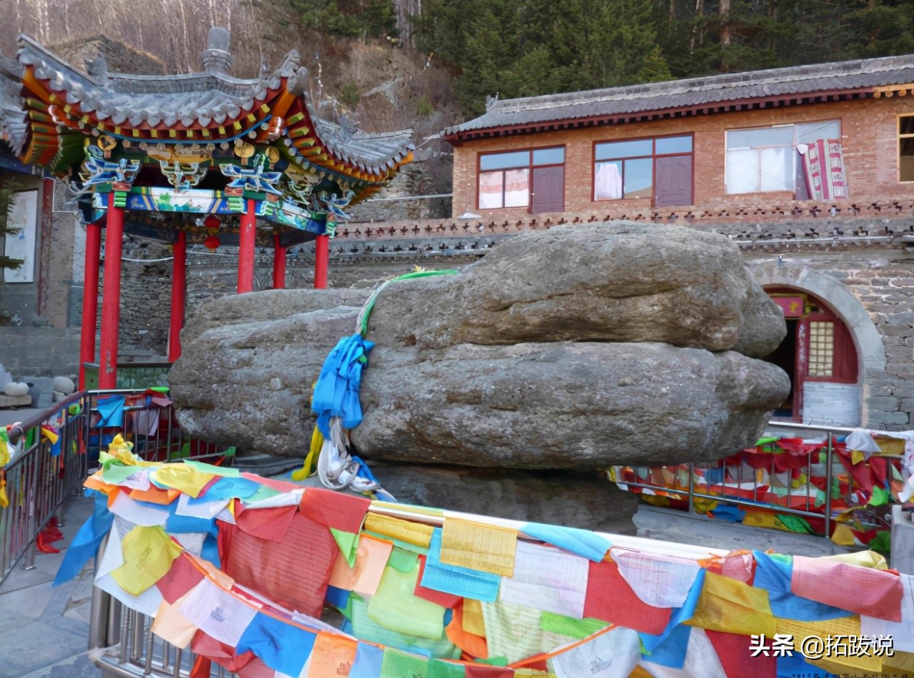 山西五台山是个什么样的地方,五台山坐落于山西吗