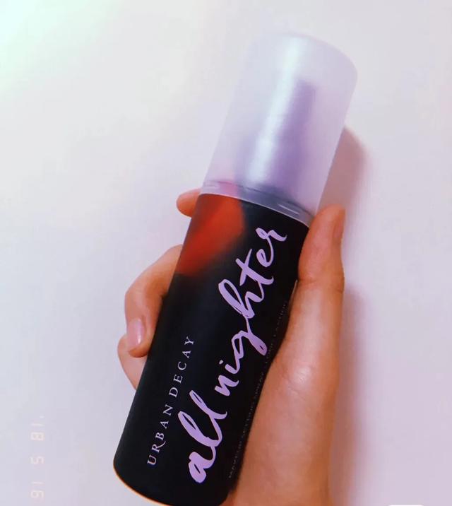 化妆师的化妆包里有什么,化妆师包里必备