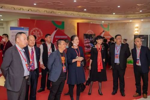 客家商会10周年出席名单,广东客家商会2011年揭牌