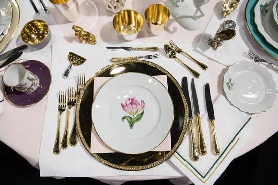 鐨囧鐨勫ア鍗庝笌灏婅吹,涓栫晫鐨囧寰$敤娓呭崟