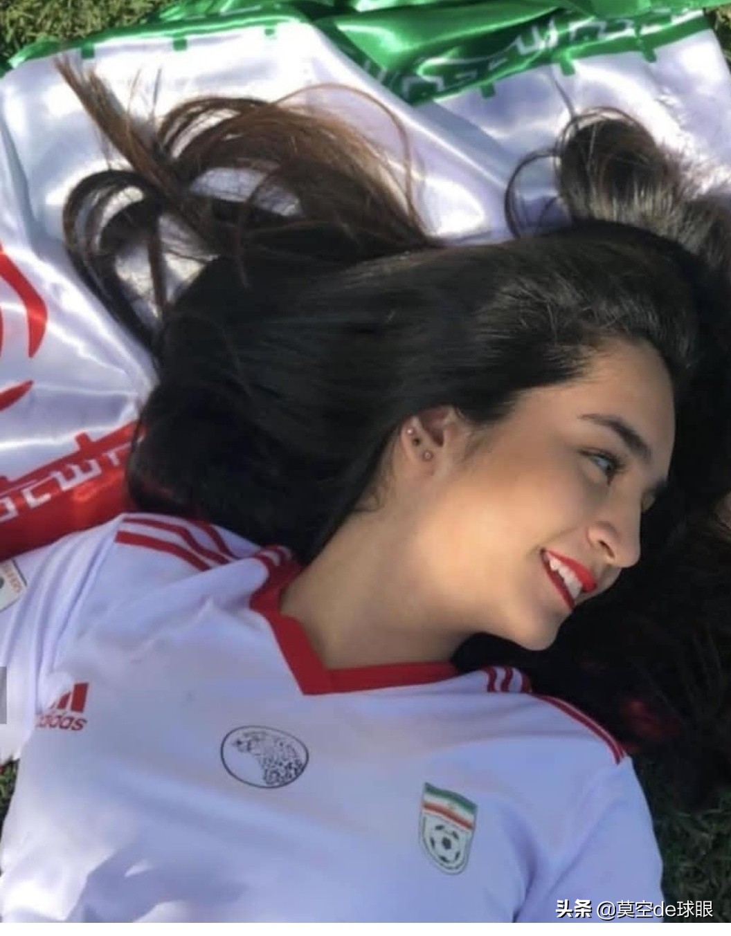 热爱足球的姐妹们最帅气,迟到的说一声,祝所有女球迷节日快乐!