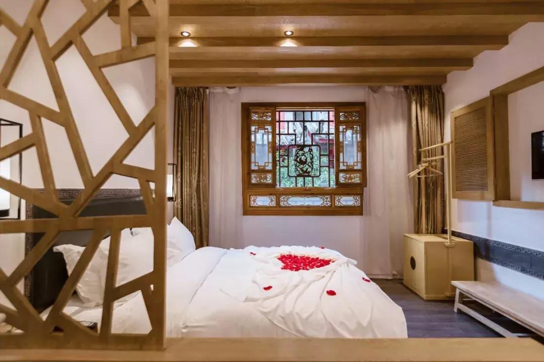 比雪山古城更诗意的是丽江的生活日常，只去一次怎么够