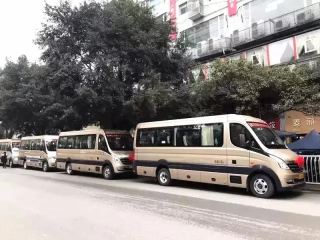 綦江到重庆机场的大巴车时刻表,綦江到重庆机场订票