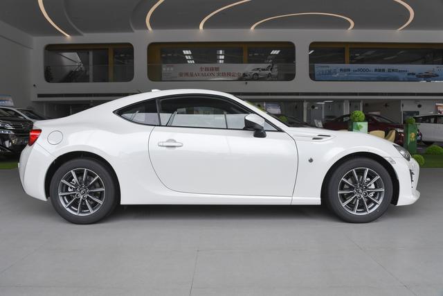 全新一代丰田86试驾视频,丰田86新款吐槽点