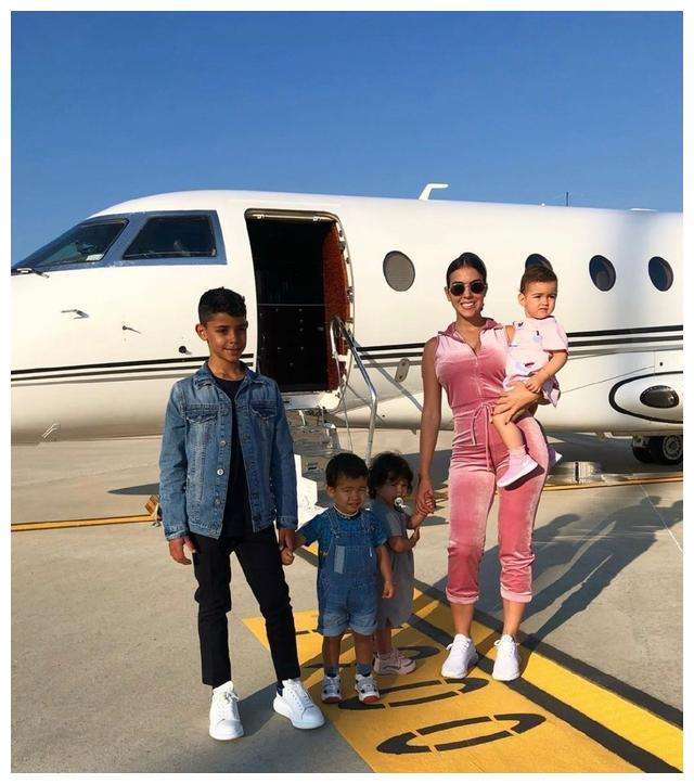 c罗和乔妹的最新视频,c罗和乔妹最近的消息