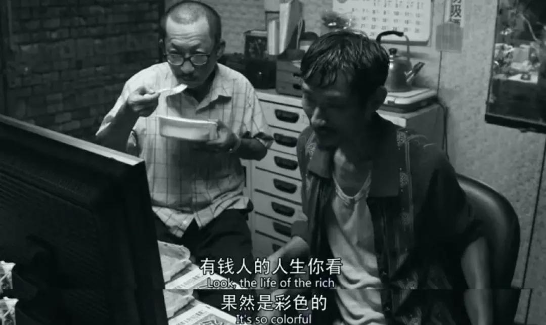 火出圈的中国高定我们也能买得起,打工人买不起衣服