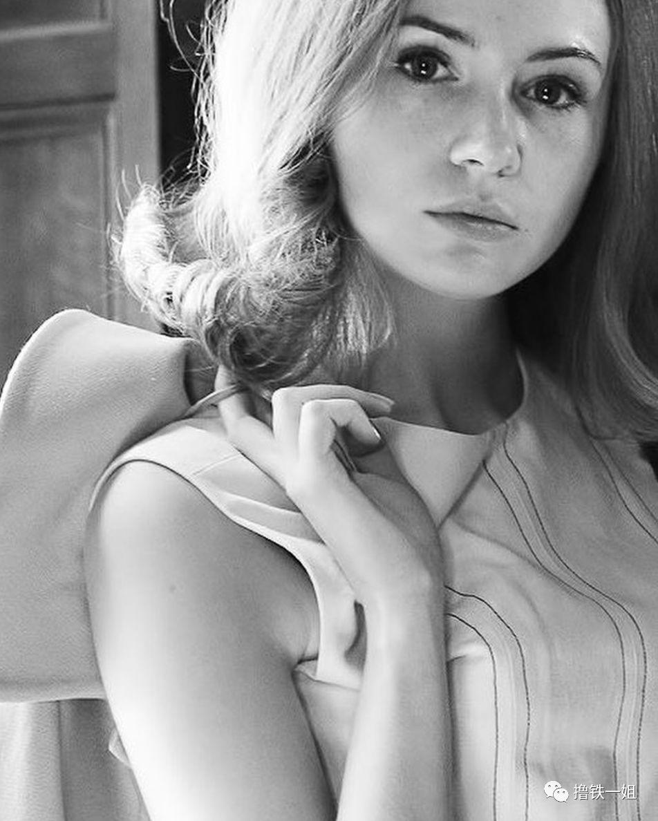 复联四寡姐和鹰眼,复联4寡姐惊艳全场