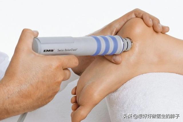 足底骨刺疼痛的原因和治疗方法,足底骨刺痛有什么办法治疗