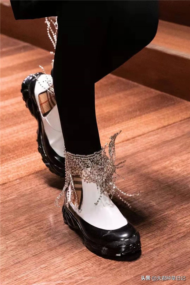 女人不管什么年龄气质不能少,女人不管多大年龄这三句话要牢记