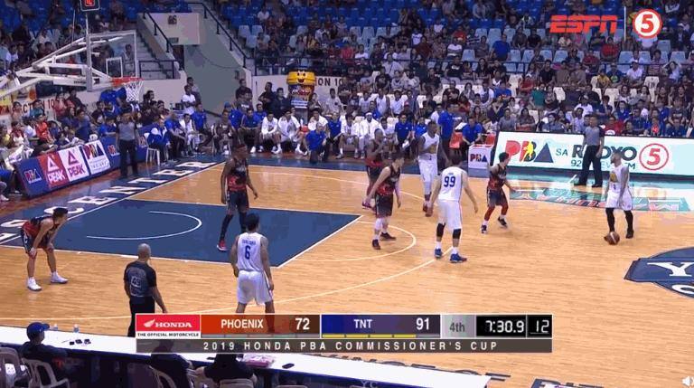 拳击击打裆部导致对方受伤,拳击打脖颈部位