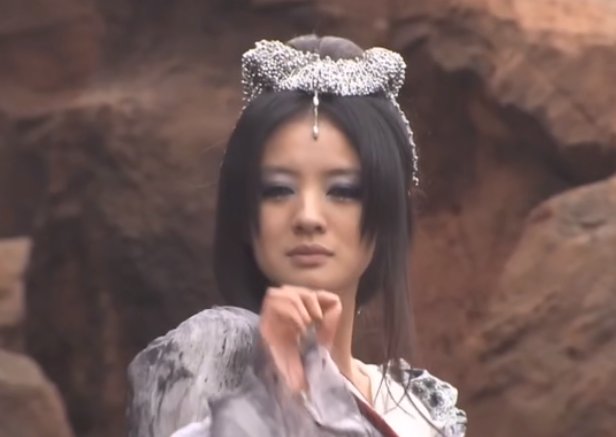 被迷住了！别总说白娘子了，这些美艳女妖，各个都撩