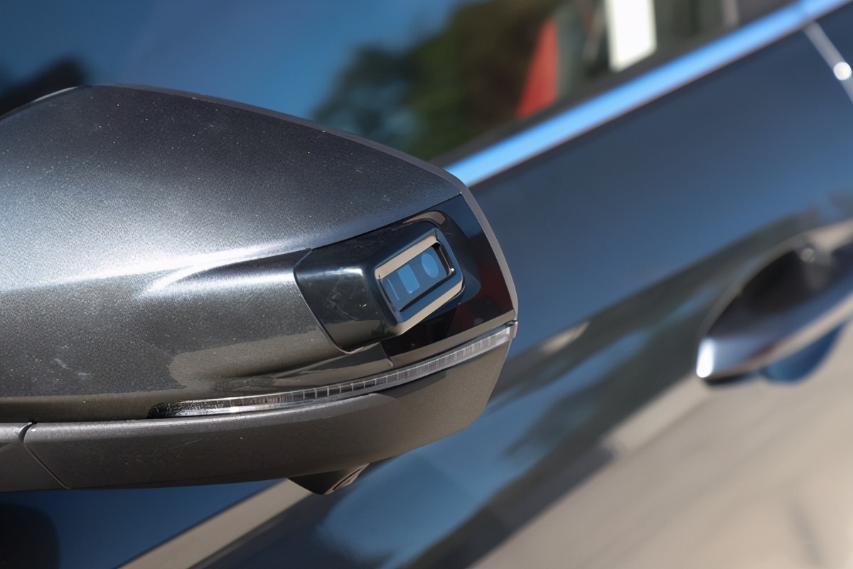 配赛道模式，满油能跑800km，带你看8万级“X5”