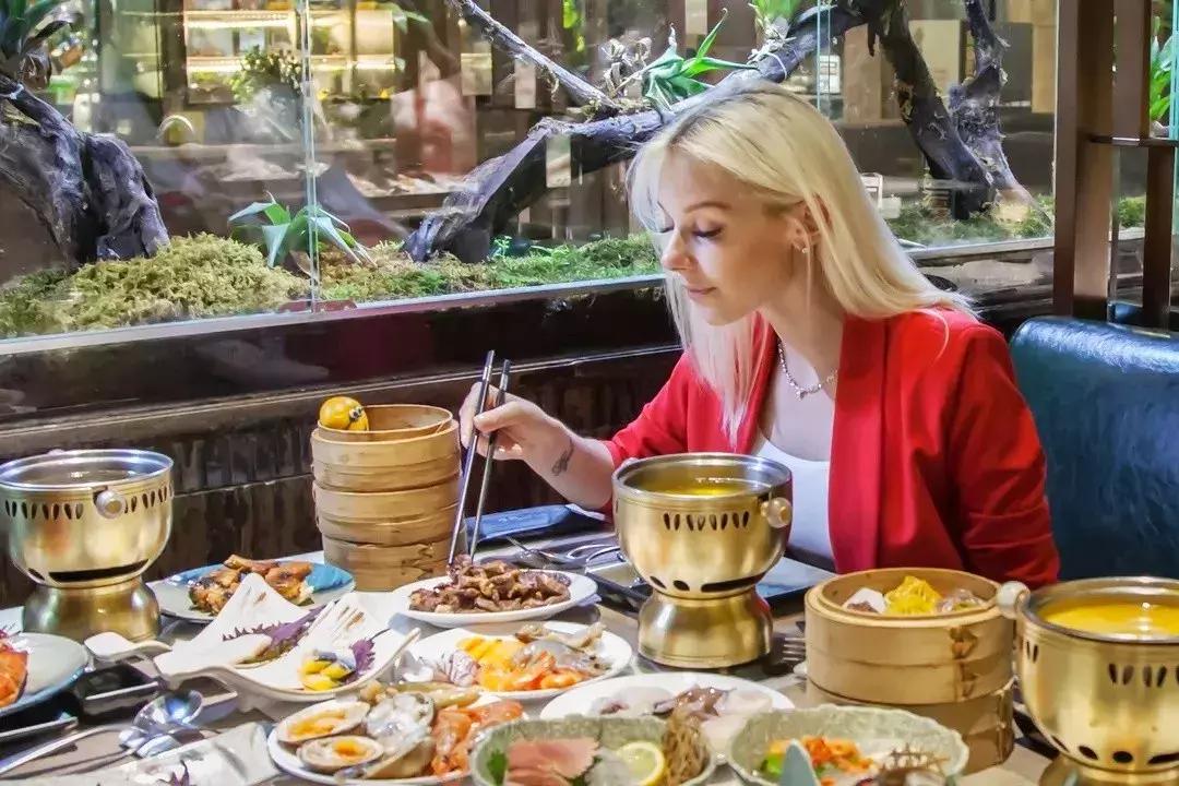 帝王蟹自助在哪里吃比较好,帝王蟹随便吃后续