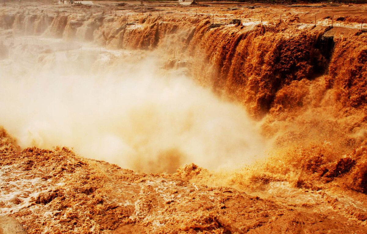 传说黄河之主，名叫黄大王，他是被皇帝禅封的