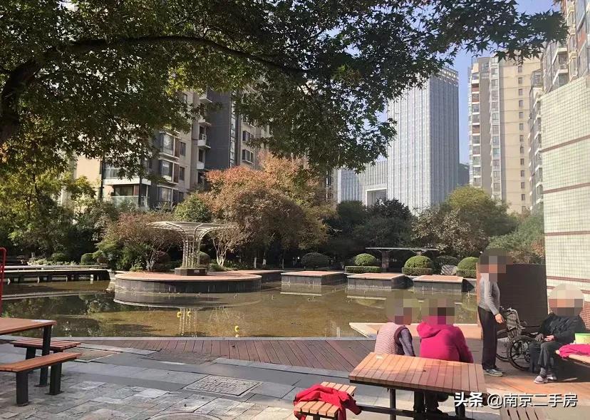 房价超7万/㎡！实探河西中部门禁超严小区，现场竟被圈粉了