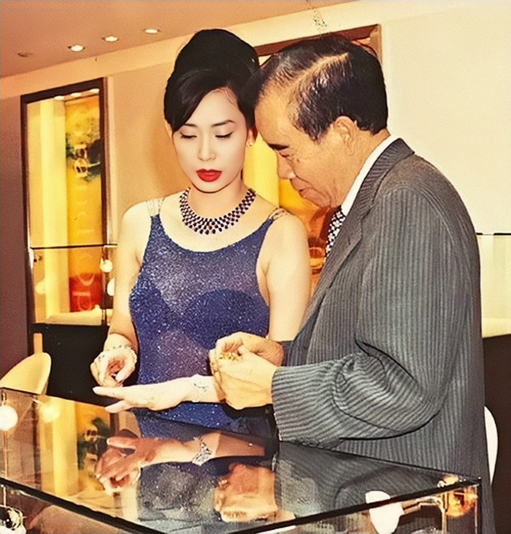 邝美云的现任老公是哪个,港台女神邝美云