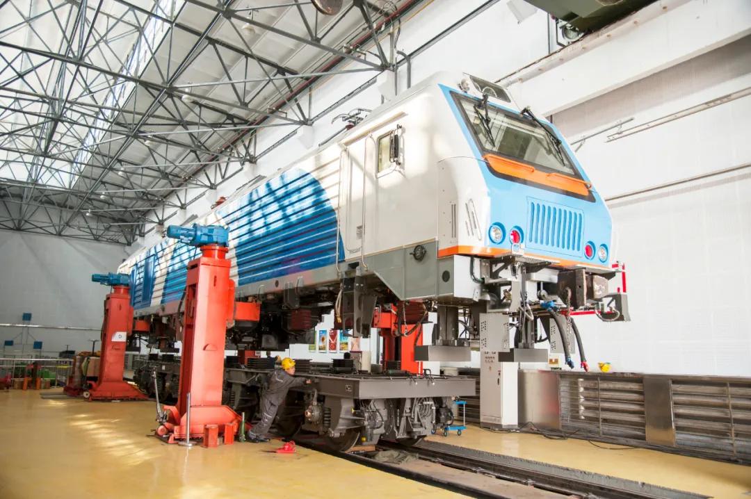 中国与白俄,13年中国中车