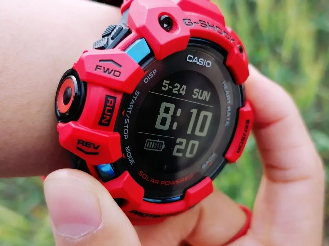 卡西欧gbd-h1000gps功能,卡西欧gbd-h1000有六局电波吗