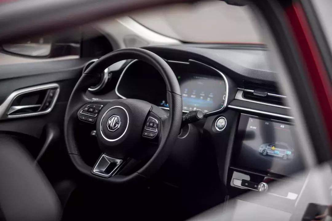 f1赛道限量版,2019款名爵6上市