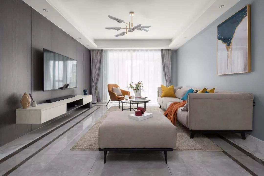 客厅大面积地砖深灰色铺贴效果图,客厅地砖简约铺贴图