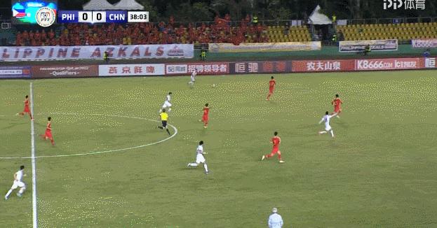 国足低迷失利武磊浪射问题凸显,国足1比3不敌越南无缘世界杯