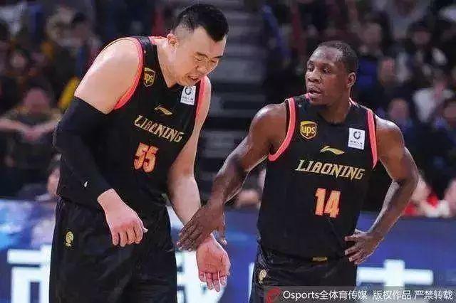 艾伦哈德森连续得分辽宁男篮,郭艾伦赵继伟现身辽宁男篮