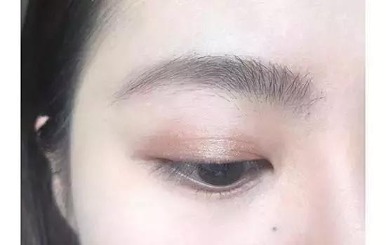 没有睫毛夹怎么夹睫毛妙招,夹睫毛教程零基础手法