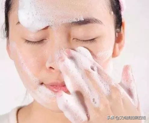 角质堵塞毛孔粗大怎样收缩毛孔,男人面部毛孔粗大怎么收缩毛孔