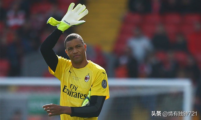 足坛最新动态85：老马挺梅西！巴萨继续引援！曼联放弃迪巴拉