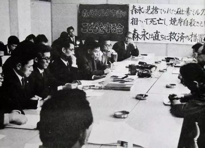 往婴儿奶粉里加*霜砒**，电影都不敢拍的情节却在日本真实发生