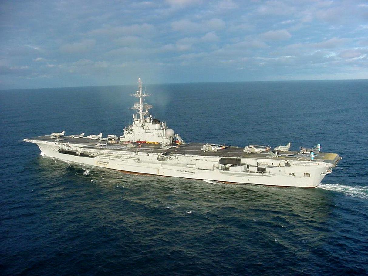 巴西梦碎马拉卡纳,巴西两栖攻击舰