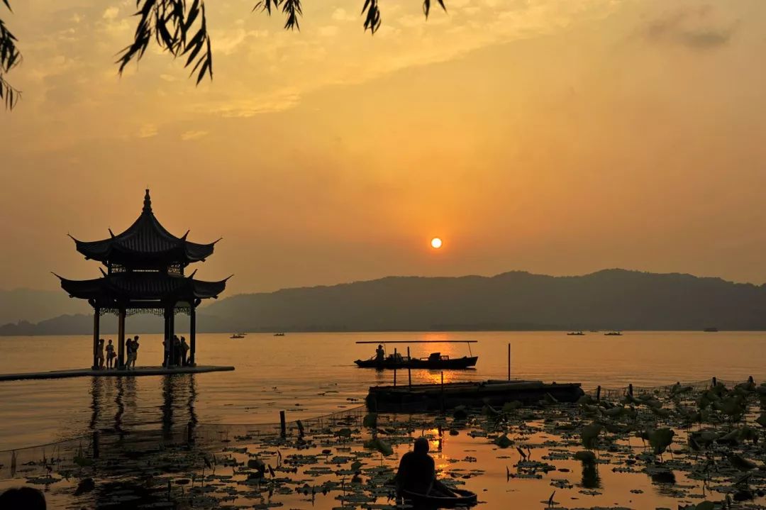 金色和庄、杨柳郡还没降温，倒挂10000元/㎡的梧桐郡来了