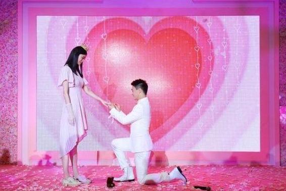 奚梦瑶和何猷君最新动态,奚梦瑶与何猷君认识时间